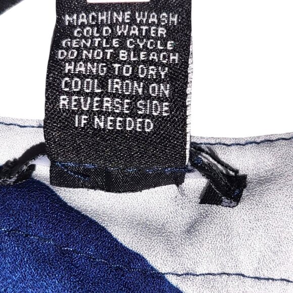 RUE 21 | Multi-Color Checkered Chest Pockets Casual Blouse - Picture 7 of 9